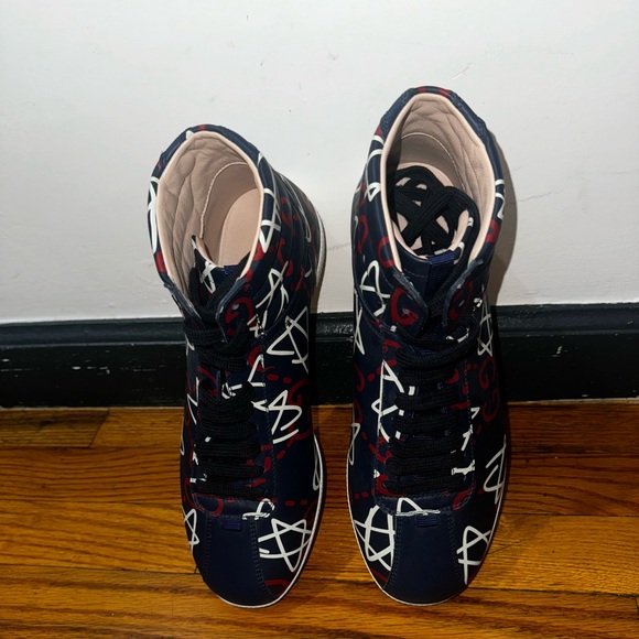 MENS GUCCI LIMITED EDITION GHOST SNEAKERS - Picture 8 of 8